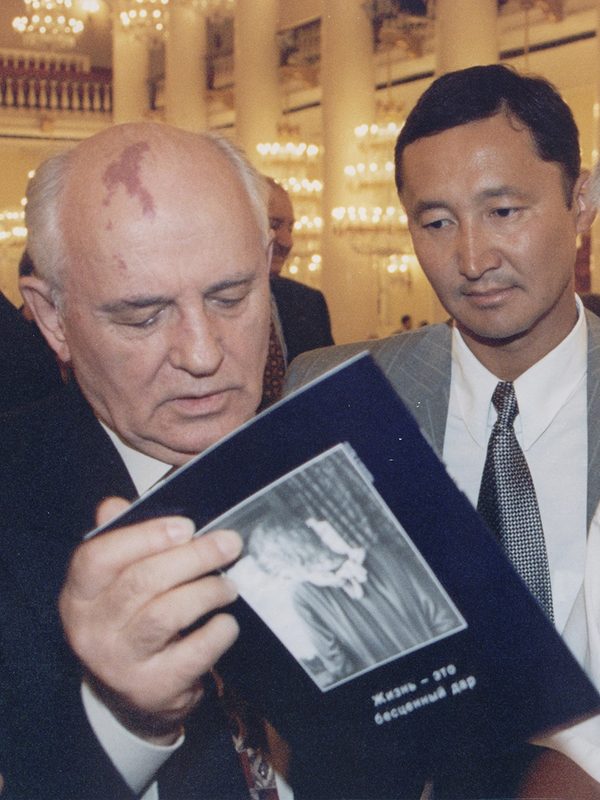 Professor Nazaraliev with colleagues